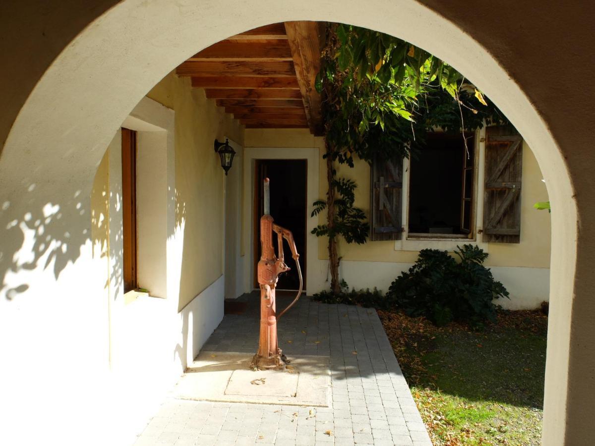 De L'Autre Cote Bed and Breakfast Garlin Εξωτερικό φωτογραφία