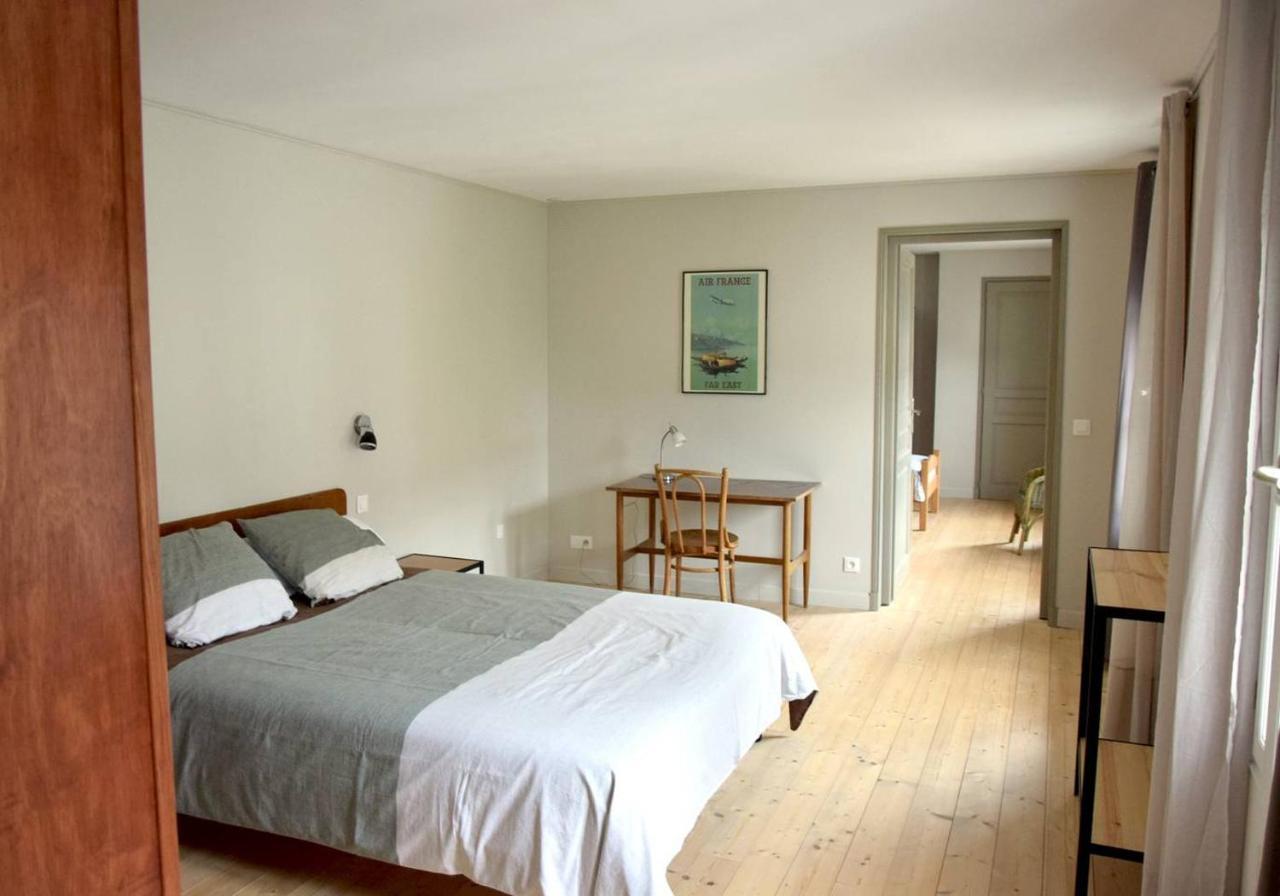 De L'Autre Cote Bed and Breakfast Garlin Εξωτερικό φωτογραφία