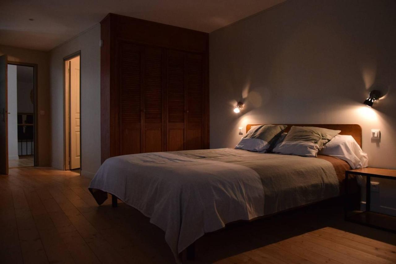 De L'Autre Cote Bed and Breakfast Garlin Εξωτερικό φωτογραφία