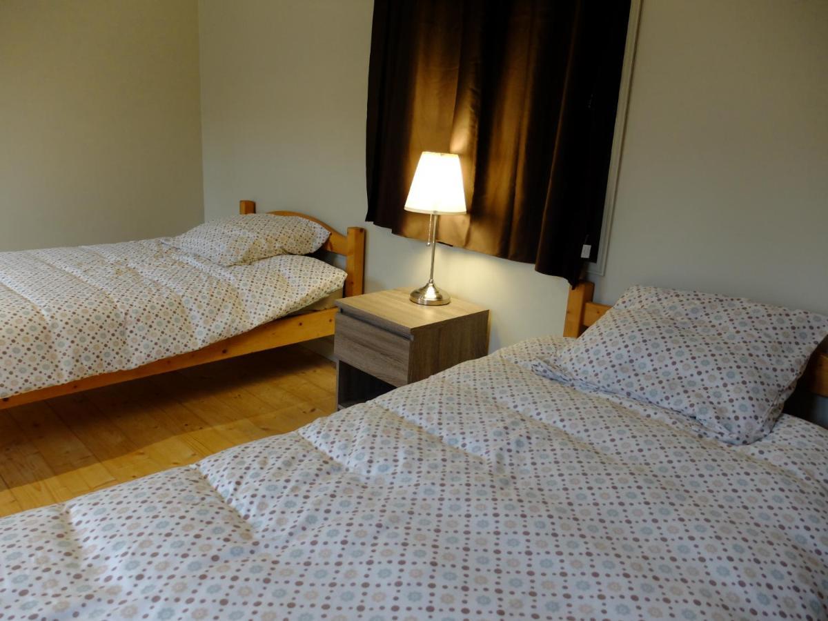 De L'Autre Cote Bed and Breakfast Garlin Εξωτερικό φωτογραφία